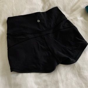 Lululemon booty shorts